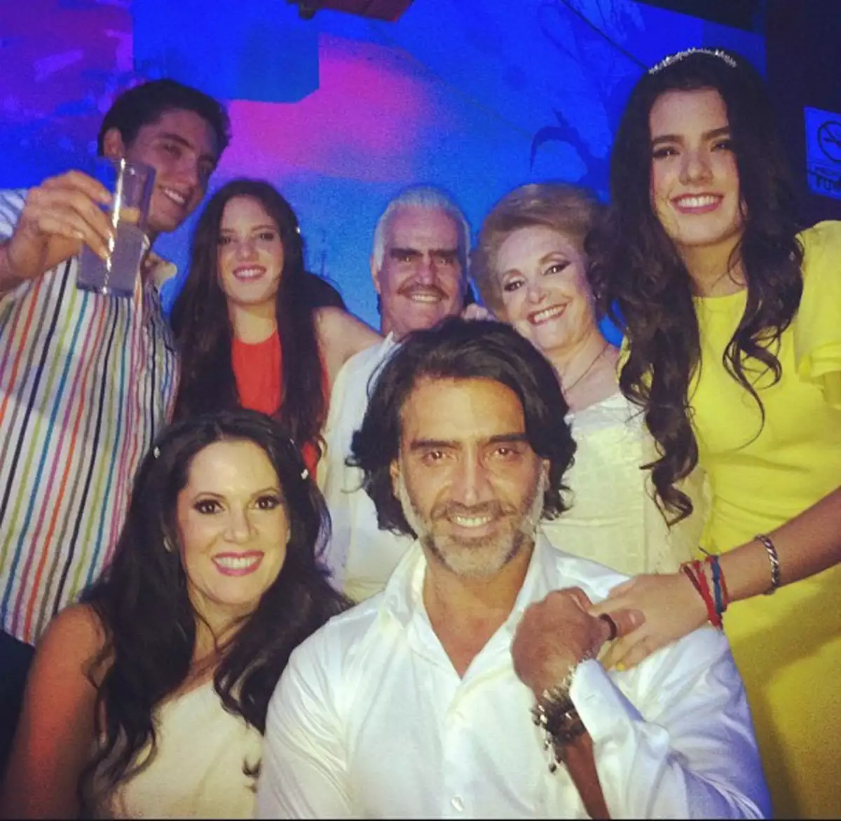 alejandro-fernandez-hijos