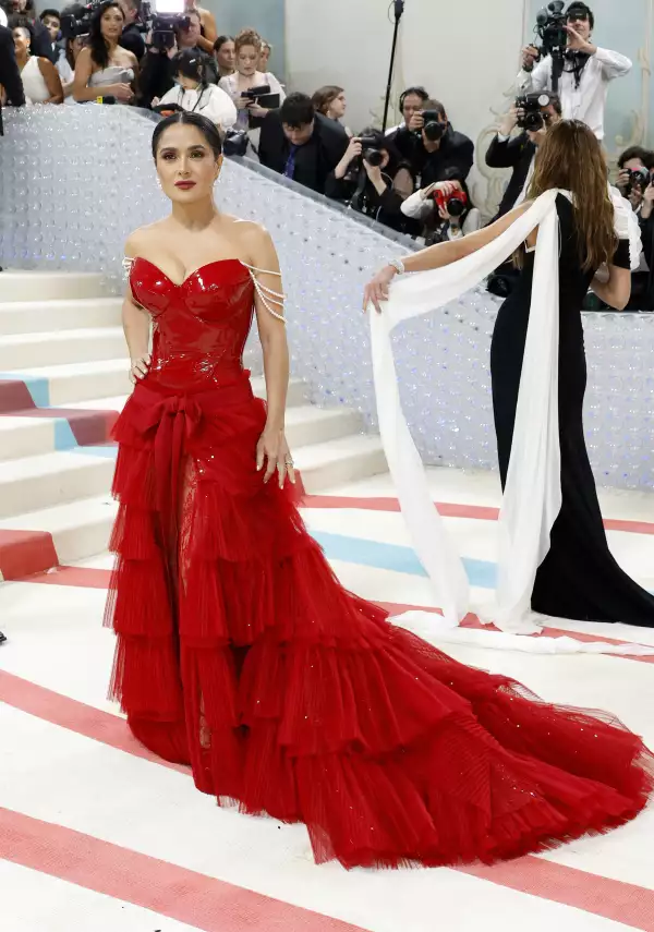 Salma-Hayek