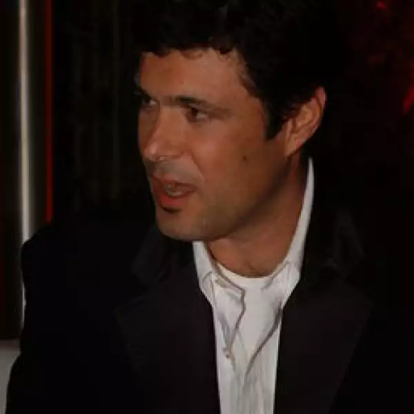 Carlos Bernard