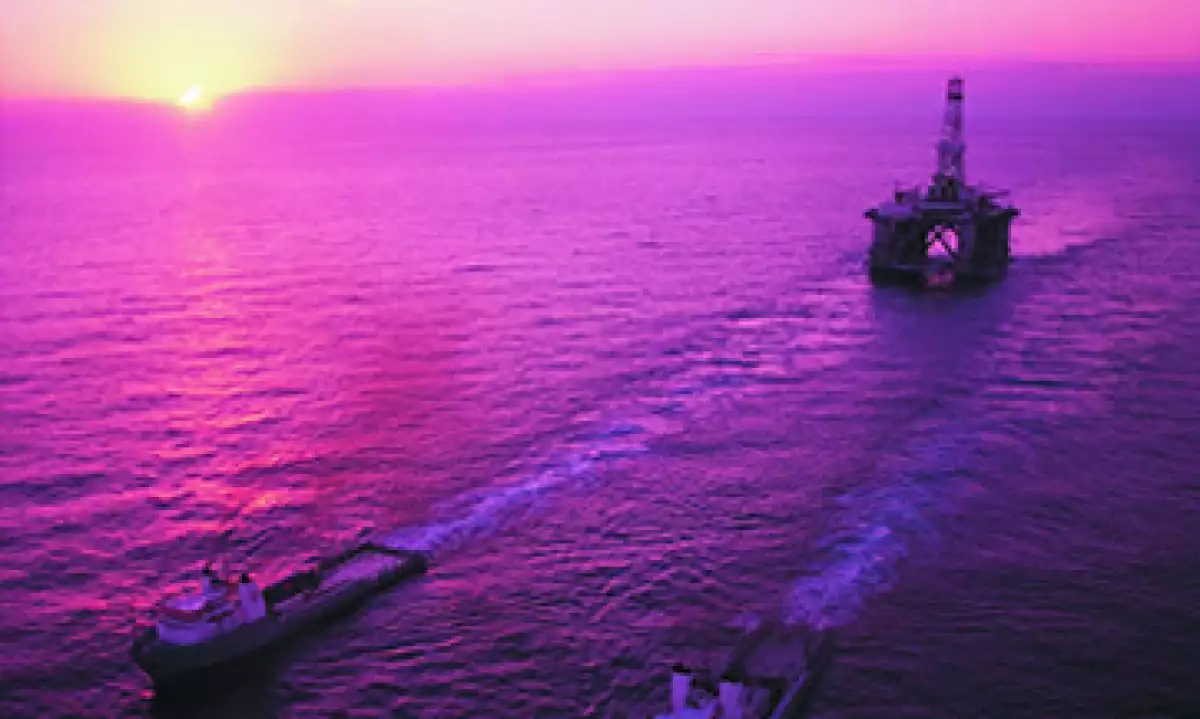 Se estima que existen hasta 50,000 millones de barriles de petróleo equivalente en aguas profundas del Golfo de México. (Foto: Thinkstock)