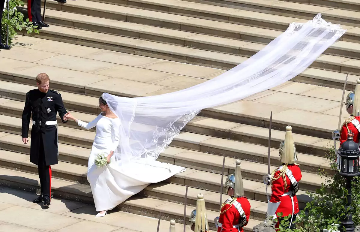 meghan-wed-dress.jpg
