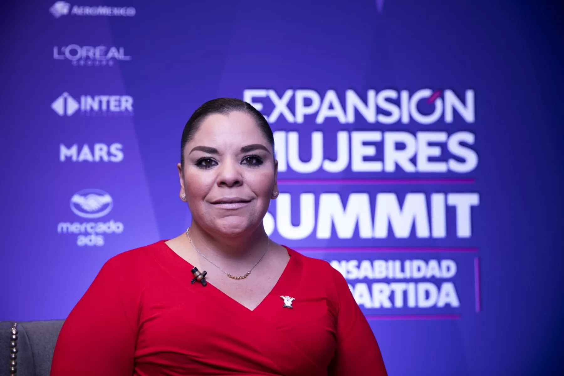 En primer plano, Astrid García, directora Fundación del Dr. Simi.