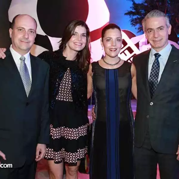 Mariano Domínguez,Ana Mayo,Verónica y Alejandro Vargas