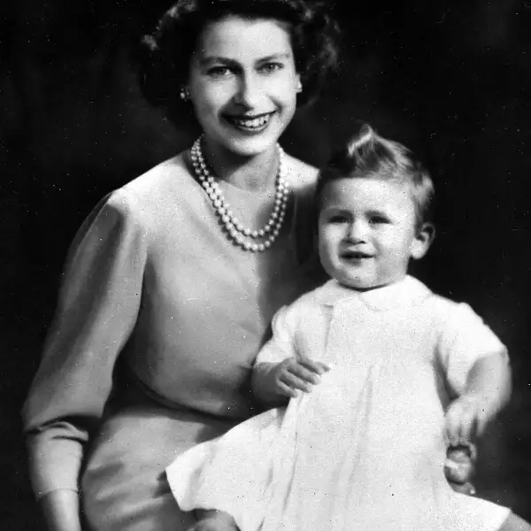 ANGLETERRE - ELISABETH ET LE PRINCE CHARLES