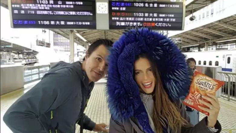 Claudia Álvarez y Billy Rovzar en Japón