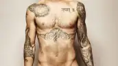 La revista People ha nombrado al cantante de Maroon 5 y coach del show "The Voice" como el hombre más sexy del 2013.