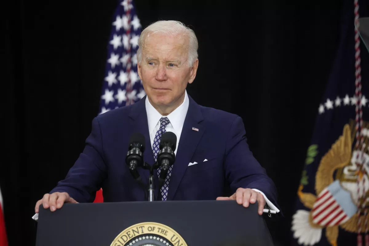 El presidente de Estados Unidos, Joe Biden, ha visto caer su popularidad por el alza de la inflación que enfrenta la economía.