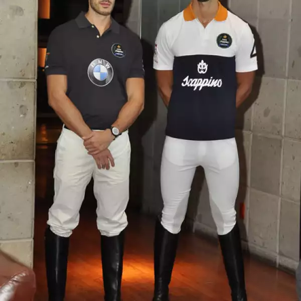 Los jinetes de los patrocinadores Scappino y BMW