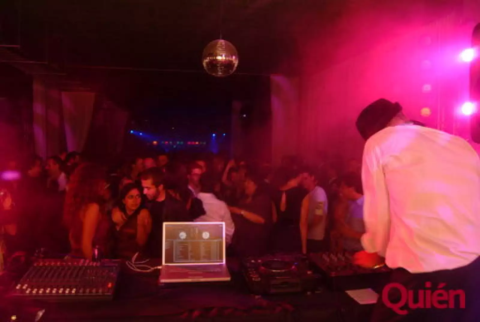 Aspectos. Fiesta de lanzamiento In Style