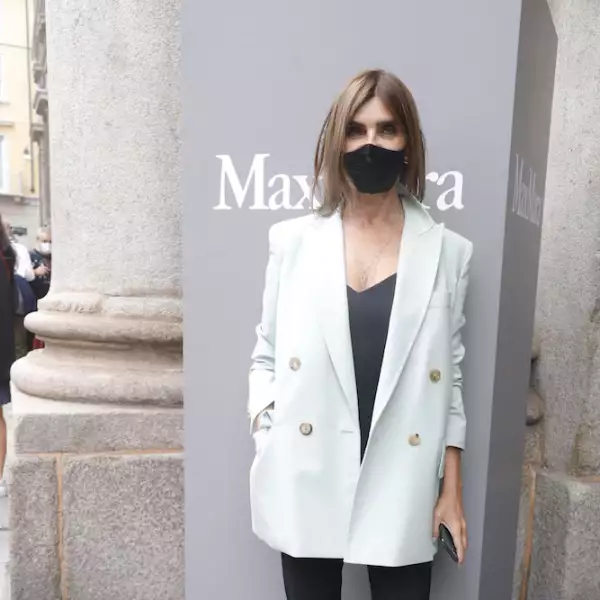 Carine Roitfeld en Max Mara  Spring Summer 2021, Milan Fashion Week