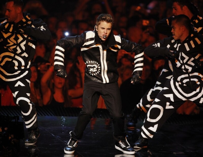 Justin Bieber ofreció una presentación muy explosiva.
