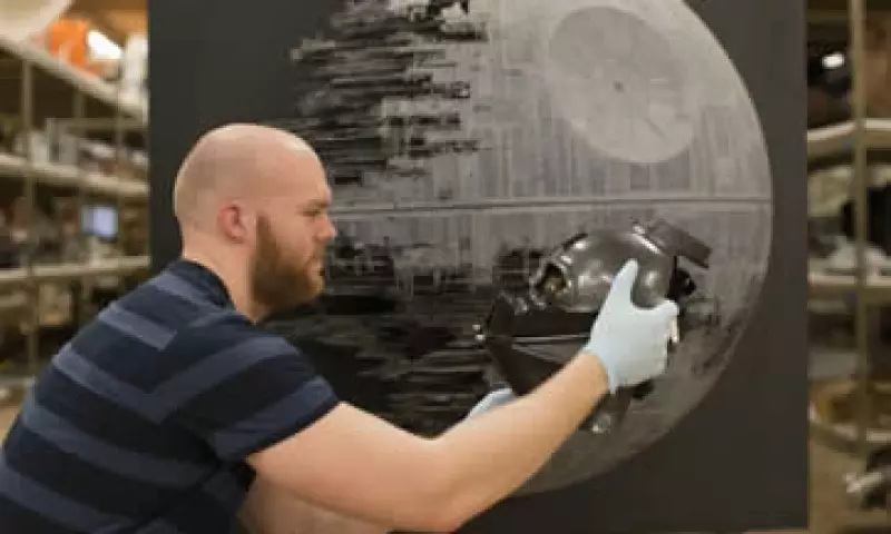 El equipo de DICE estudió a profundidad las piezas y vestuarios que forman la saa para crear el videojuego. (Foto: Cortesía/ EA DICE  )