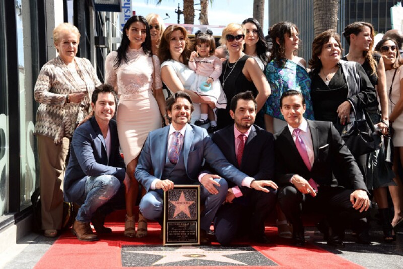 Hasta la pequeña Aitana estuvo presente mientras el actor era homenajeado en Hollywood, sin duda las fotos evidencían la felicidad que representa para todos.