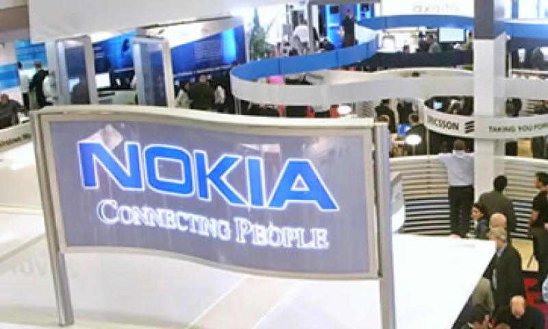 La oferta de teléfonos inteligentes de Nokia pierde terreno rápidamente frente a los que usan la plataforma Android de Google. (Foto: AP)