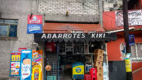 Cómo las tienditas podrían "comerle el mandado" a Oxxo