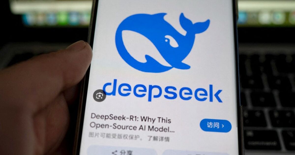 IA DE CHINA DESPLOMA PRECIOS; GIGANTES EU REPLIEGAN