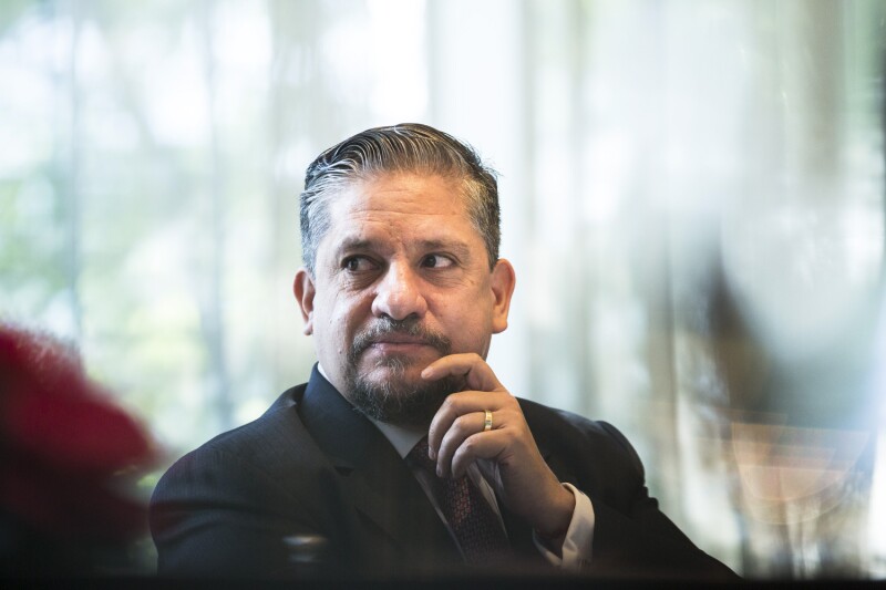 Luis Humberto Fernández, el titular de la Autoridad Educativa Federal en la Ciudad de México