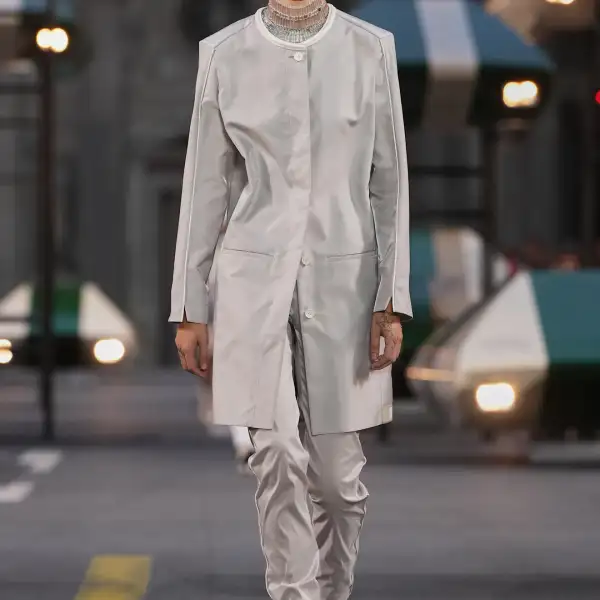 Vuitton S27 008.jpg