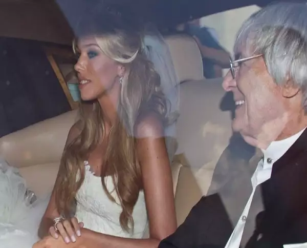Petra llegó acompañada de su padre, Bernie Ecclestone.