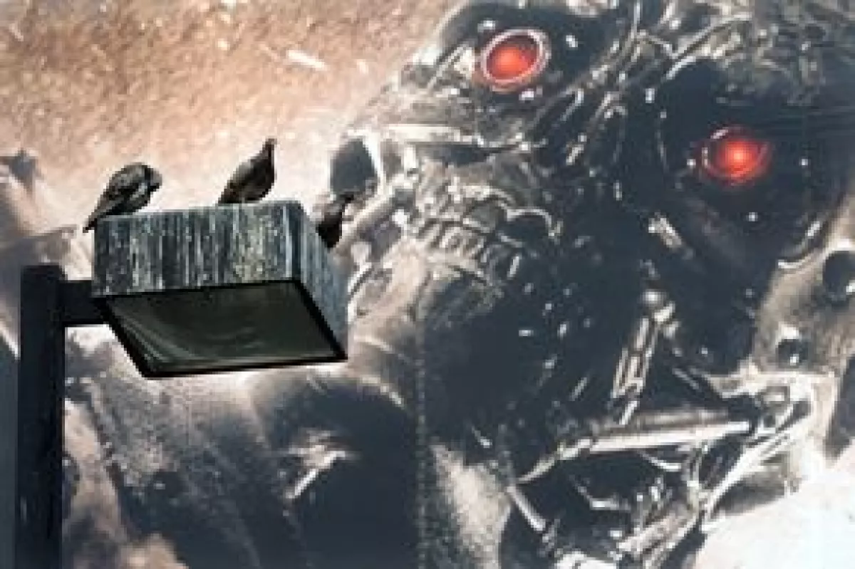 El robot asesino T-800, encarnado por Arnold Schwarzenegger en la franquicia `Terminator´, aparece en el más reciente filme de la serie, `Terminator Salvation´.