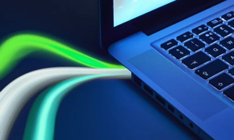 La propuesta permitiría a proveedores cobrar a empresas como Netflix y Amazon por un acceso más rápido para sus clientes. (Foto: Getty Images)