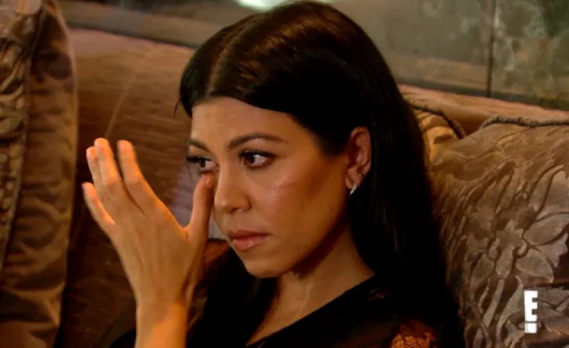Por primera vez, Kourtney enfrenta a Scott tras su separación y él confiesa haber tomado la peor decisión y sentirse muy solo.