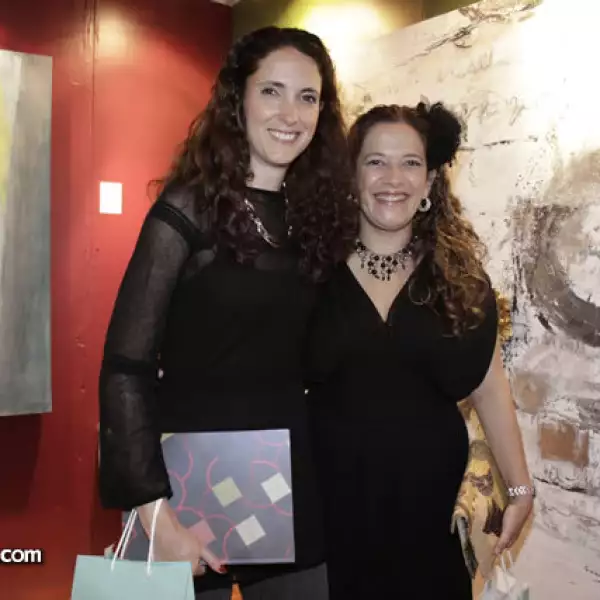 Leslie Eliot,Francesca Ritchey