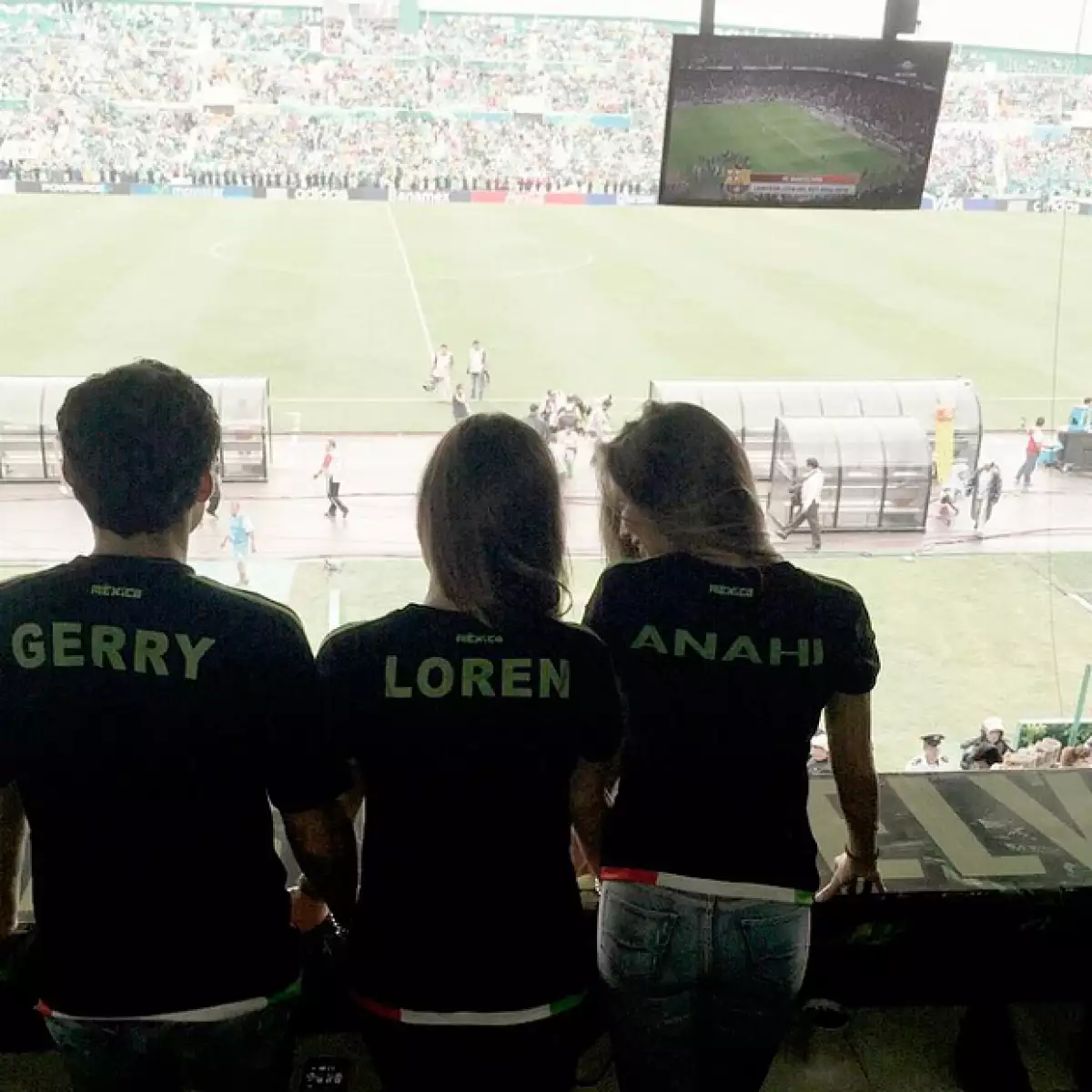 Las camisetas de la Selección llevaban escritos los nombres en la parte de atrás, cosa que Anahí mostró en sus redes sociales.