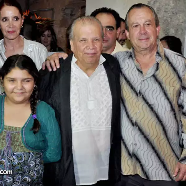 Suny Ramírez, Eleonor Quiroz e Ismael Vargas y Mauricio Fernández