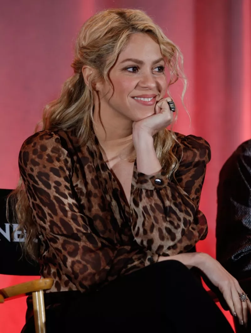 La cantante confesó que la presión social juega un papel muy importante, pues asegura que la gente espera que recupere la figura pronto, por ello, practica Zumba.