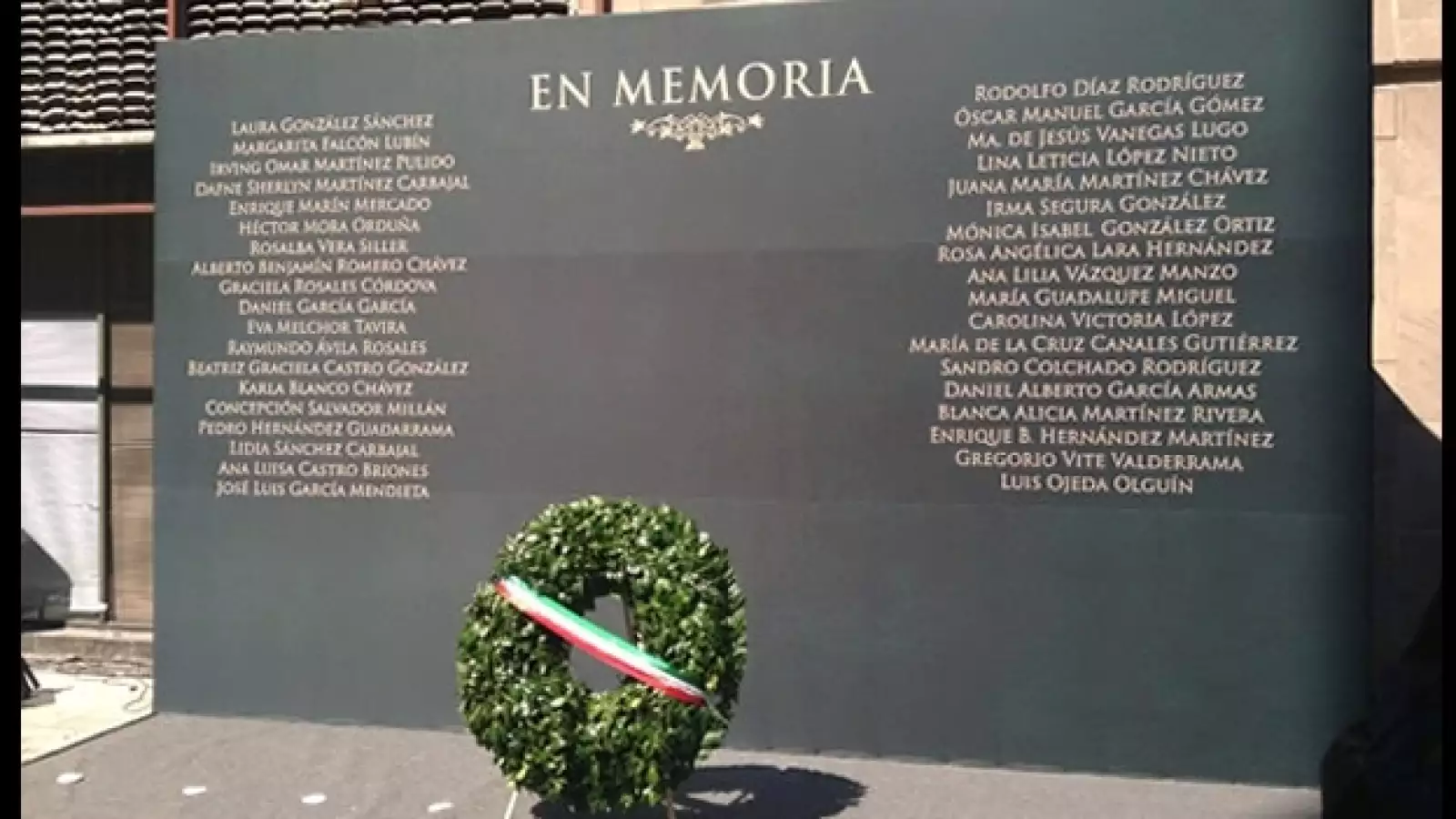 Pemex homenaje rescatistas 