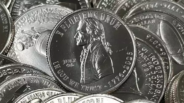 eu lanza monedas conmemorativas por su independencia