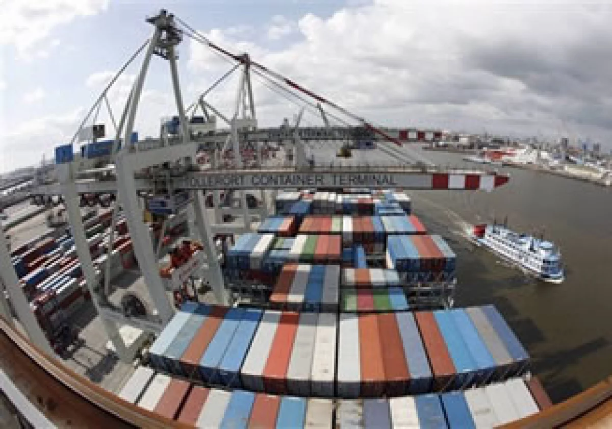 Las importaciones sumaron 25,475 mdd en febrero, un avance de 22% comparado con el mismo mes de 2010. (Foto: AP)