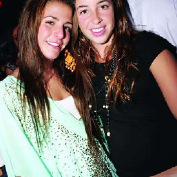 Nitzia Michan, Adela Guindi