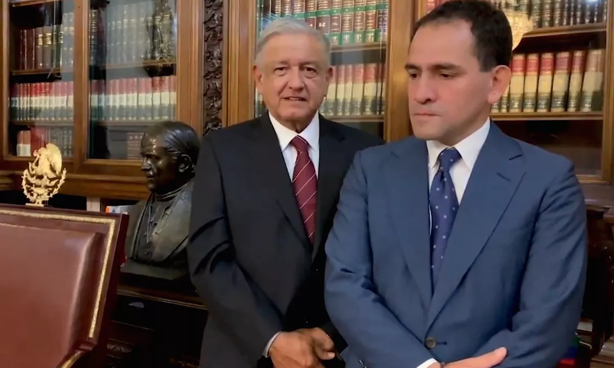 AMLO con Arturo Herrera