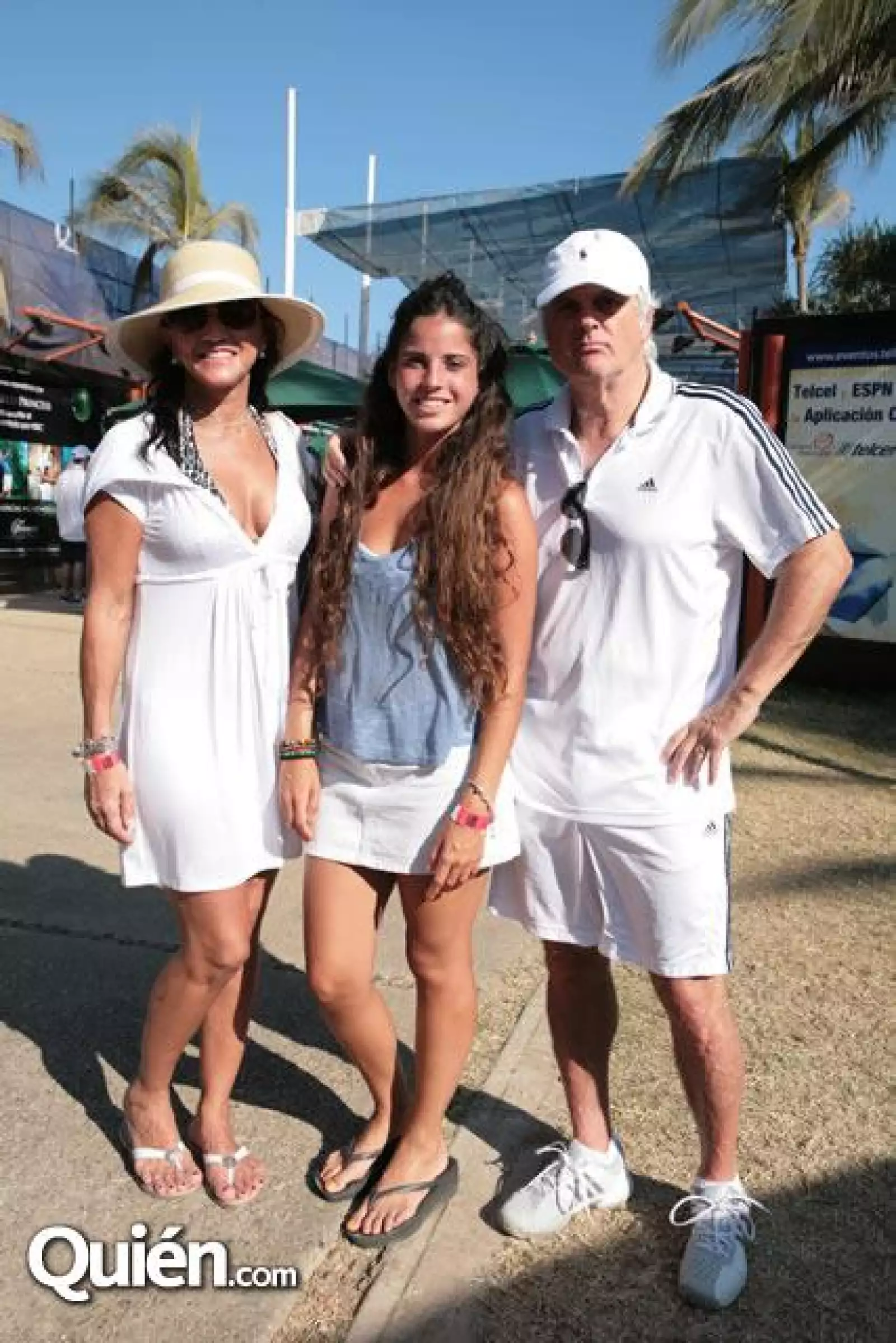 Marcela Talancon,Candelaria Molfese,Carlos Molfese