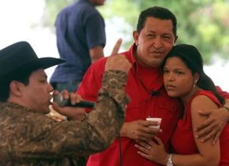 María Gabriela, hija del presidente venezolano Hugo Chávez, es novia de Pablo Sepúlveda Allende, nieto del asesinado mandatario socialista chileno Salvador Allende.