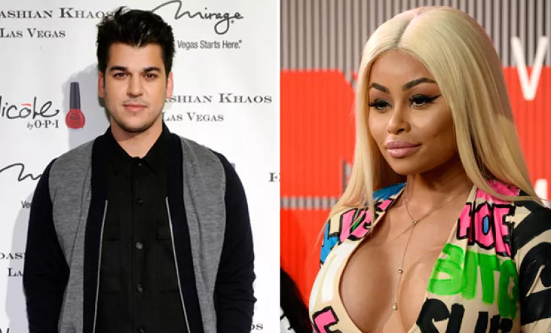 Parece que el hermano de las Kardashian y la modelo, ex pareja de Tyga, van más que en serio y sus publicaciones en redes lo demuestran.