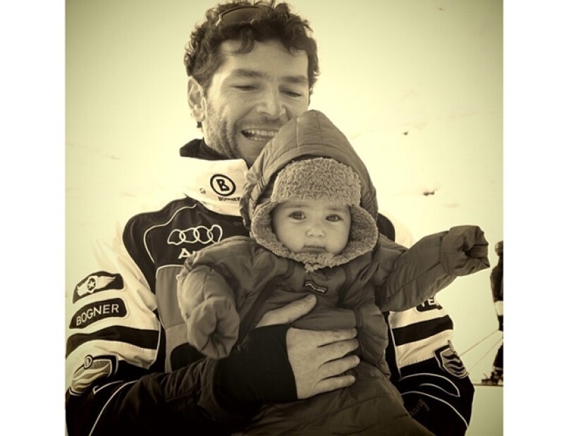 Martín con su pequeña Jackita.