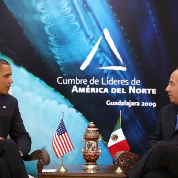 Los mandatarios de México, Felipe Calderón, y de Estados Unidos, Barack Obama, durante la reunión bilateral prevista como parte de la agenda de la Cumbre de Líderes de América del Norte.