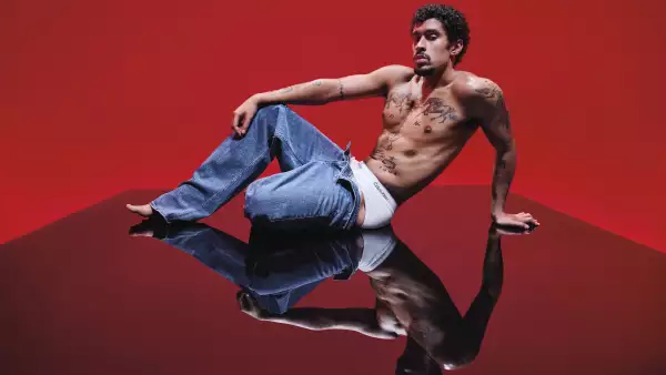 Bad Bunny Calvin Klein campana.jpg