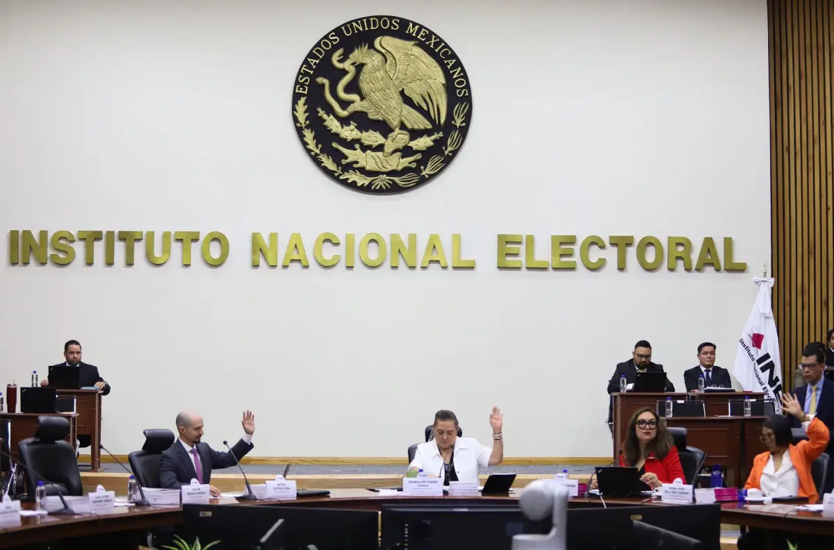 Plataforma Conóceles del INE para la elección judicial 2025.
