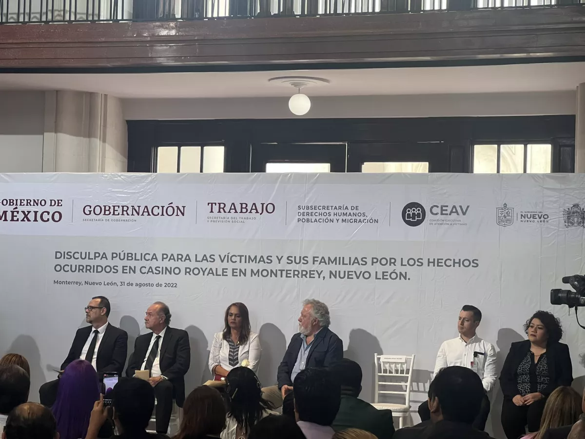 Disculpa-CasinoRoyale