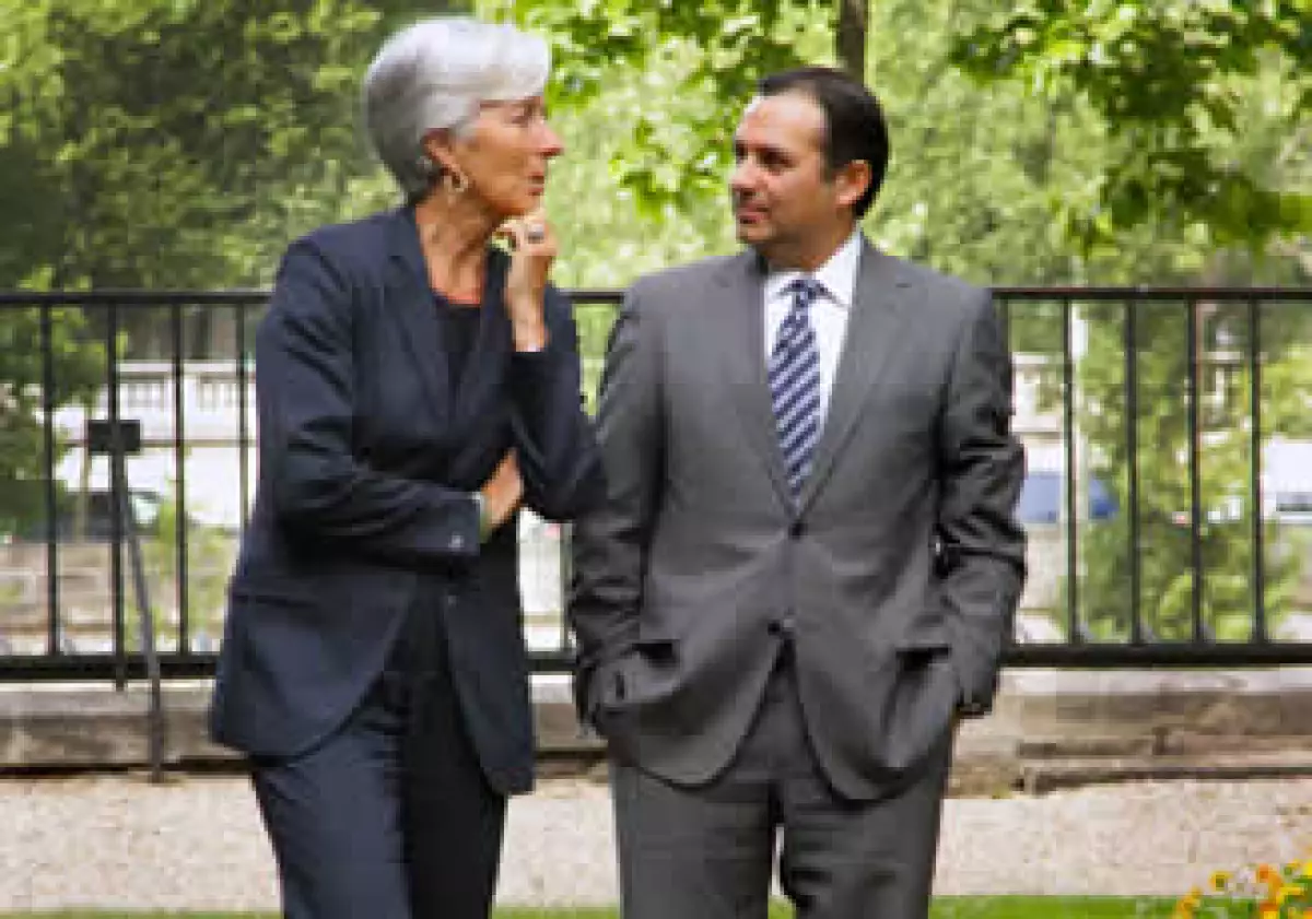 Ernesto Cordero y Christine Largarde se reunieron este martes en París. (Foto: Cortesía)