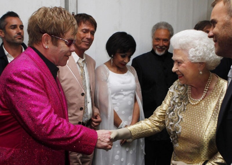 Elton John ha tenido el honor de participar en varios eventos para la realeza británica, gracias a su trayectoria y cariño de la gente. (Foto: Getty Images