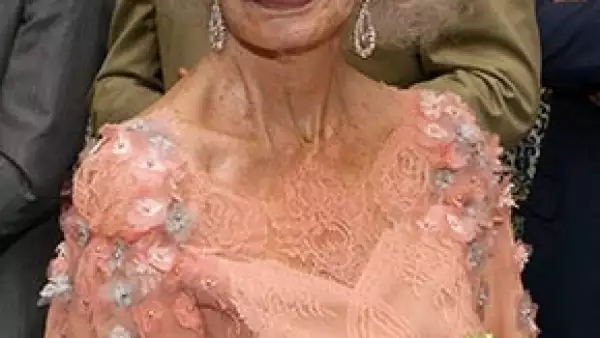 Cayetana de Alba ha muerto a los 88 años en el sevillano Palacio de Dueñas rodeada de sus hijos y de su tercer marido, Alfonso Díez.