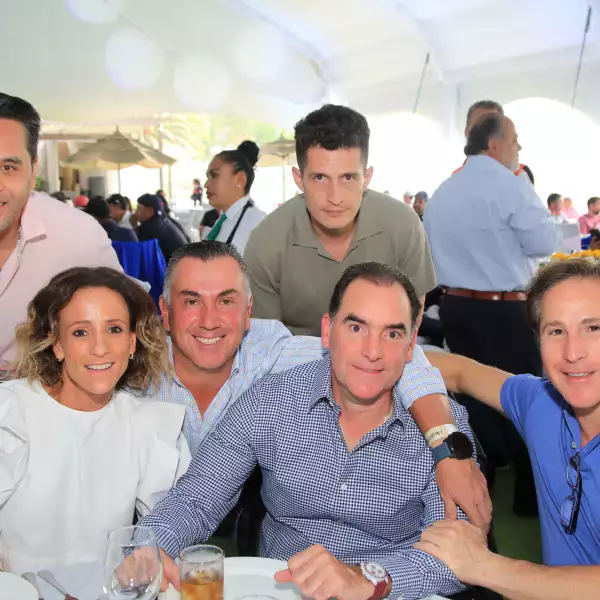 Jerry Moreno , Andrés Simg, Sidi Puente , Mauricio Yanaculis, A