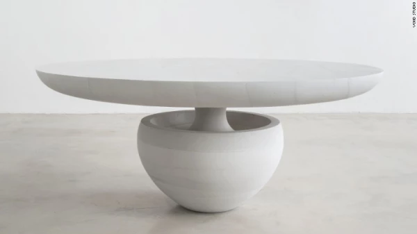 La mesa de comedor Ghost