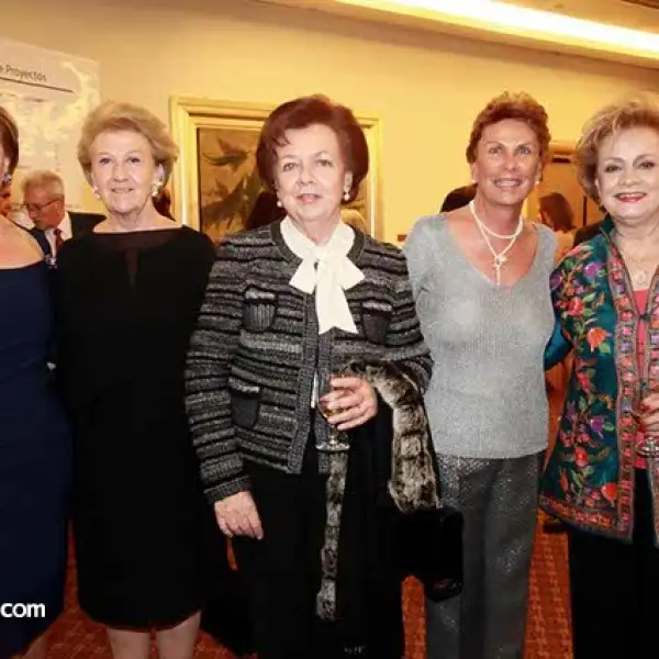 Ana Luisa Lerdo de Tejada,Cristina Artigas,Pinky Charpenel,Laura Legorreta y Rosalinda Carrillo