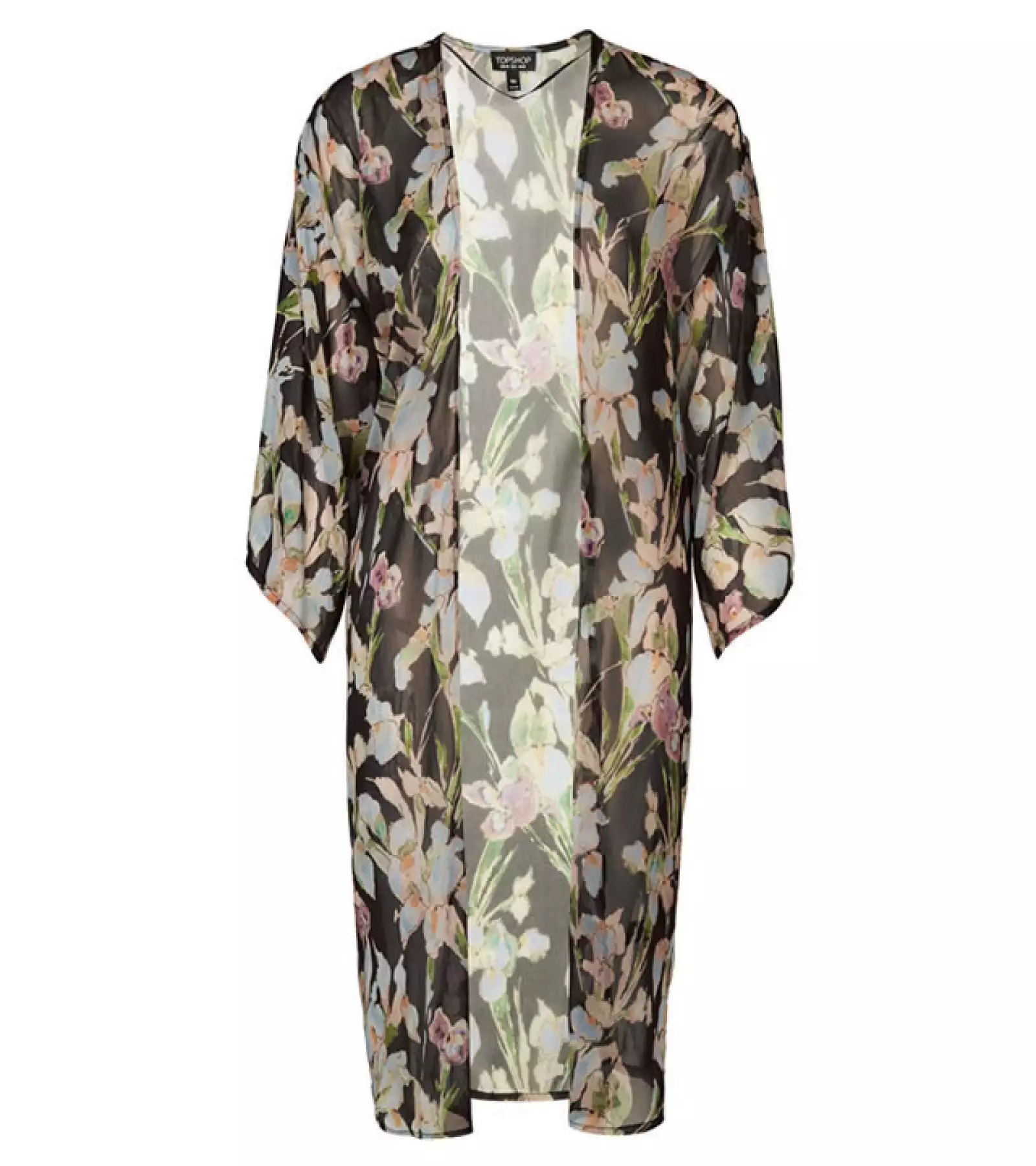 Los kimonos son ideales para llevarlos arriba del traje de baño, con shorts o hasta jeans y tacones.